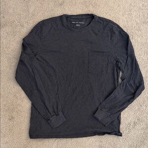Everlane Uniform Charcoal Long Sleeve Tee